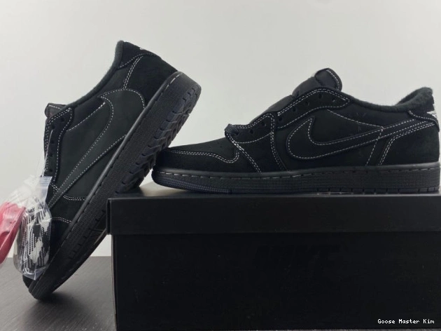 DM7866-001 Low Retro 1 Air Black x Air Scott Travis Jordan Jordan Phantom